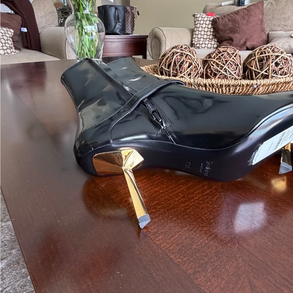 Saint Laurent Black Patent  Lee Pointed Toe Ankle Boots Accents NWT - Picture 6 of 16